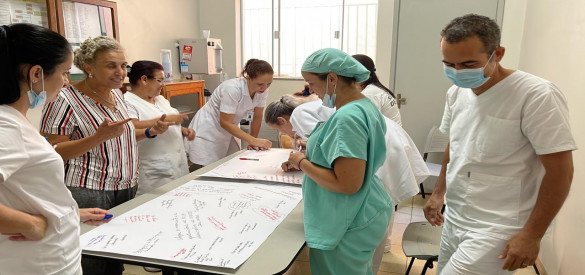 Representantes do INDSH realizam ações para sensibilizarem as equipes de trabalho para a liberação do medo